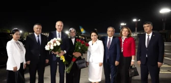 TBMM Başkanı Numan Kurtulmuş Özbekistan'a gitti