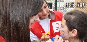 Amasya ve Gümüşhacıköy Genç Kızılay Gönüllüleri Okul Ziyareti Yaptı