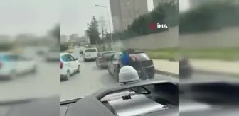 İstanbul'da trafikte boks ringini aratmayan kavga kamerada