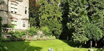 İsviçre'de çıplak bir adam, Villa Alma Park'ında bir kadın koşuyu öldürdükten sonra çevredekilere saldırdı