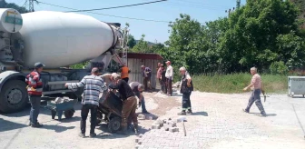 Zonguldak'ta Köy Halkı İmece Usulü Yol Çalışmasına Katıldı