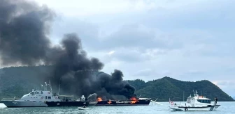 Phuket'te Lüks Yatta Yangın Çıktı