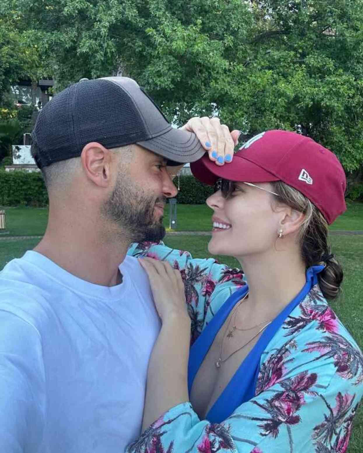 Yıldız Çağrı Atiksoy ve Berk Oktay'ın bebeği doğdu mu? Yıldız Çağrı Atiksoy ve Berk Oktay'ın bebeği doğdu mu?