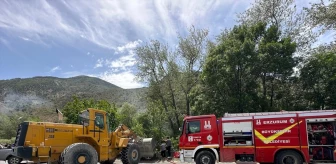 Erzurum'da şarampole devrilen kamyon kazasında 1 ölü, 1 yaralı