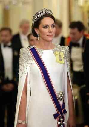 Kate Middleton'un yeni çizilen portresi, hayranları tarafından 'Korkunç' olarak tanımlandı