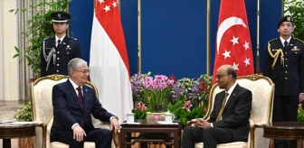 Kazakistan Cumhurbaşkanı Singapur'a resmi ziyarette bulundu