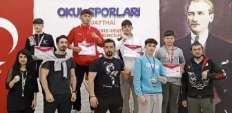 Sinop'ta düzenlenen Okul Sporları Muay Thai Yıldızlar Türkiye Şampiyonası'nda Kayseri'yi temsil eden sporcular 7 madalya kazandı