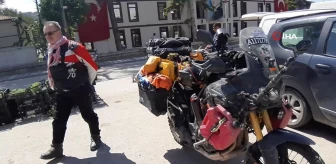 Taylandlı turist Türkiye'yi motosikletiyle şehir şehir geziyor