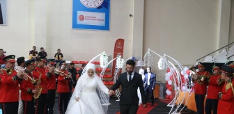 Diyanet İşleri Başkanı Ali Erbaş, gençlere evlilik tavsiyelerinde bulundu