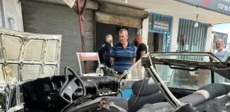 Antalya'da Otomobilin Tıra Çarptığı Kazada 1 Kişi Hayatını Kaybetti