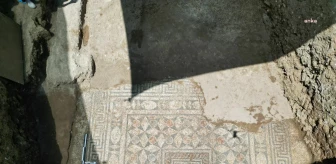 Side Antik Kenti'nde Epik Şiirin Esin Perisi Kalliope'nin Mozaik Zemini Bulundu