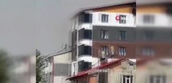 Tatvan'da şiddetli patlama: Alevler daireyi sardı