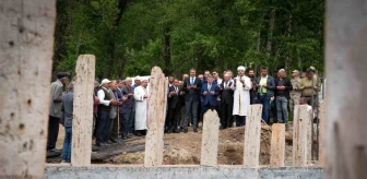Hakkari Valisi Ali Çelik, Yeşilova Camisi'nin temel atma törenine katıldı
