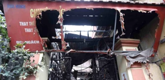 Vietnam'ın başkenti Hanoi'deki apartmanda çıkan yangında 14 kişi öldü