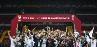 Çimentaş Elazığspor TFF 2. Lig'e yükseldi