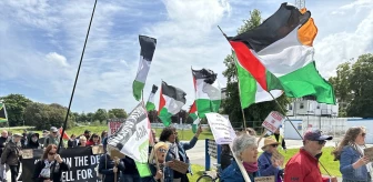 Dublin Üniversitesi öğrencileri Filistin'e destek gösterilerine devam ediyor