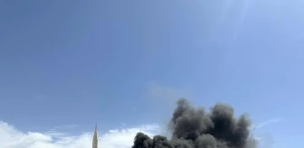 Nusaybin'de Geri Dönüşüm Lastik Fabrikasında Yangın Çıktı