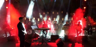 Kırıkkale Valiliği Müdür ve Memurlarından Oluşan Koro KALEFEST Etkinliklerinde Konser Verdi