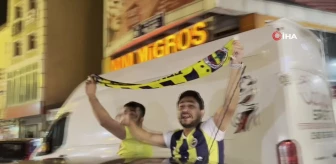 Ağrı'da şampiyonluk kutlamasına Fenerbahçeliler bayraklarıyla katıldı
