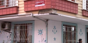 Avcılar'da Hafriyat Kamyonu Binaya Çarptı