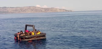 Aydın'da Yunanistan unsurları tarafından geri itilen 30 düzensiz göçmen kurtarıldı