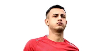 Fenerbahçe'nin kiralık oyuncusu Bartuğ Elmaz Sivasspor'a veda etti