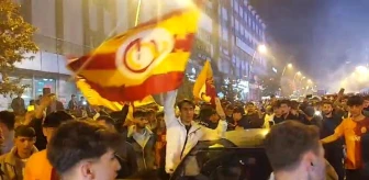 Galatasaray'ın şampiyonluk kutlamaları Erzurum'da maç bitmeden başladı