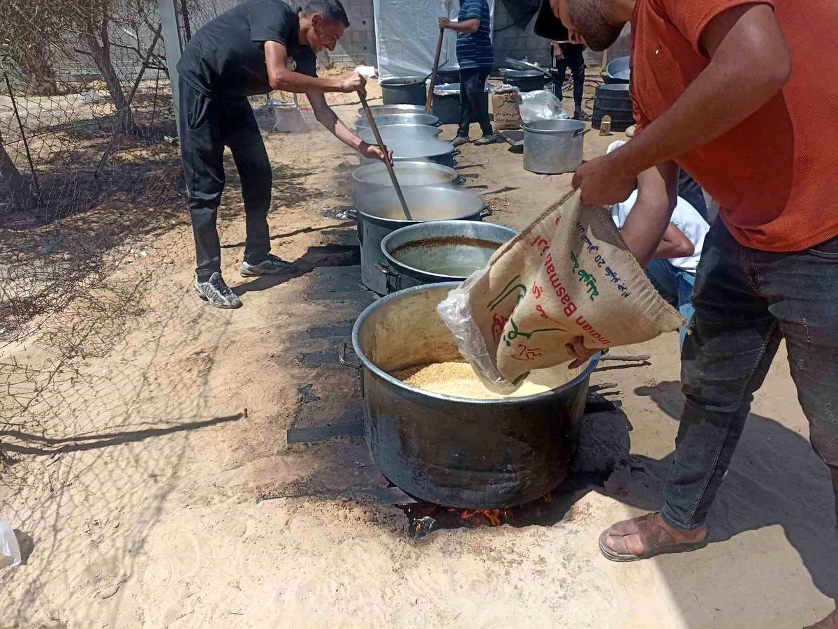 Kızılay, Gazze'deki sıcak yemek dağıtımına yeniden başladı