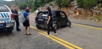 Akseki'de trafik kazası: 1 ölü, 2 yaralı