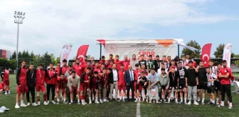 Manisa Yurtlar Futbol Takımı Türkiye Şampiyonu