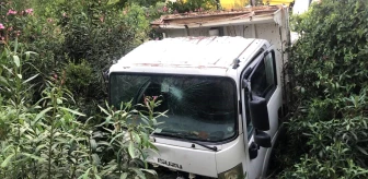 Adana'da kamyon ile otomobilin çarpıştığı kazada 1 kişi yaralandı