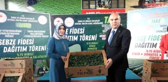 Ağrı'da Sebze Yetiştiriciliğinin Yaygınlaştırılması Projesi kapsamında 500 işletmeye 250 adet sebze fidesi dağıtıldı