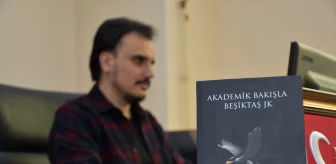 Akademik Bakışla Beşiktaş JK Kitabı Başkan Arat'a Hediye Edilecek