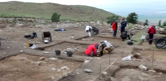 Çinli Arkeologlar Orta Asya'da Yaptıkları Kazılarla Antik İpek Yolu Tarihini Aydınlatıyor