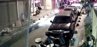 Bayrampaşa'da Galatasaray taraftarına çarpan otomobil sürücüsü kaçtı