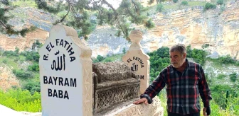 Tunceli'de Bayram Baba Hazretlerinin Kabri Yenilendi