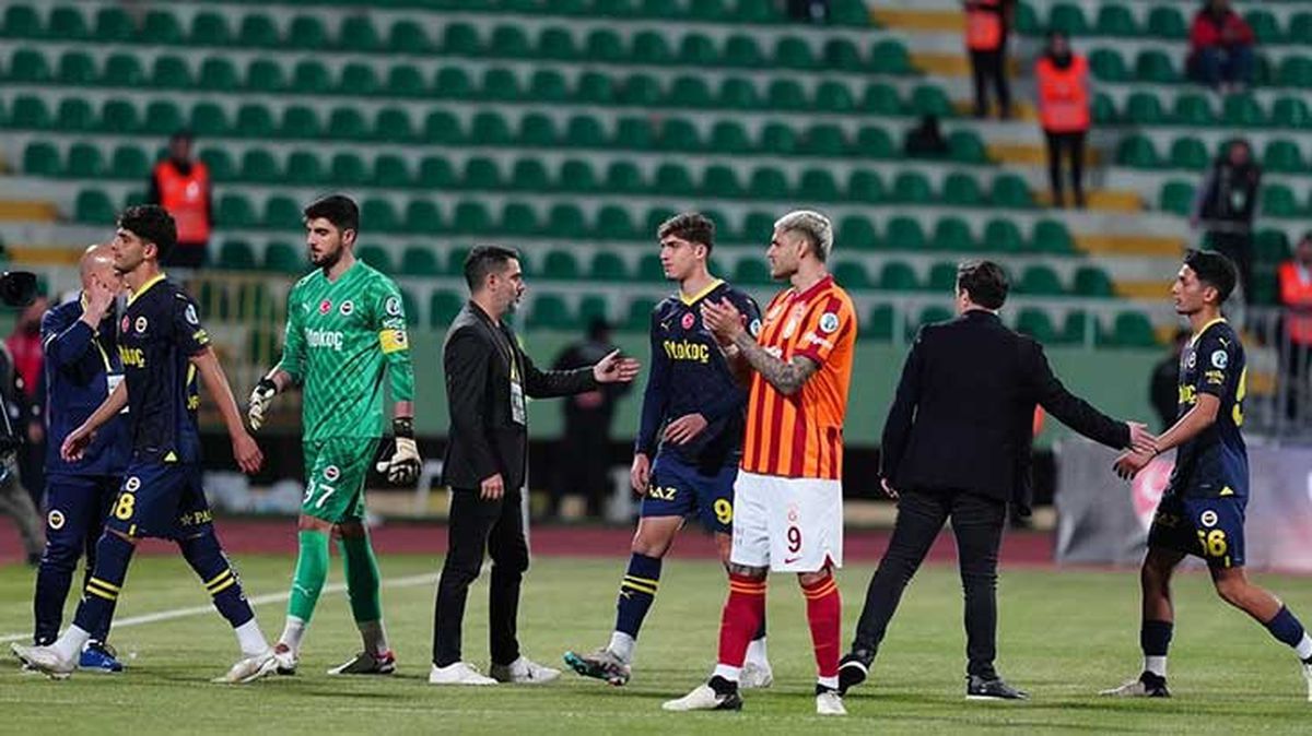 1 dakikada kazanmışlardı! Galatasaray'dan Fenerbahçe'ye Süper Kupa göndermesi