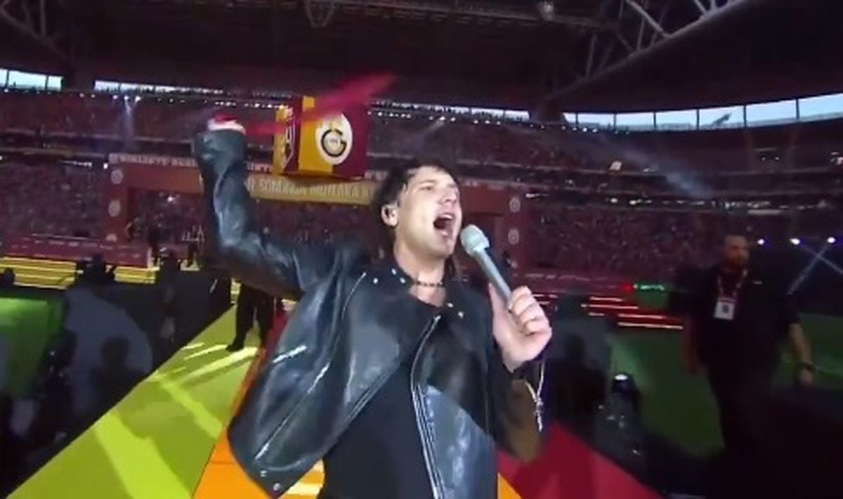 Galatasaray şampiyonluk kutlamasında hangi şarkıcılar konser verecek? Simge var mı? #127926 #127942