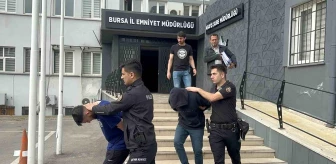 Bursa'da Whatsapp Üzerinden Sahte Genç Kız Profili Açarak 4 Kişiyi Dolandıran Çetenin 9 Üyesi Tutuklandı