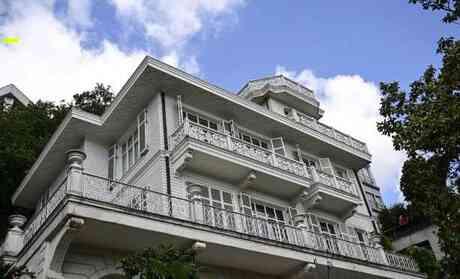 FETÖ firarisi AKIN İPEK'İN YALISI satışa çıktı mı, ne kadar? Koza-İpek Holding'e ait BEYAZ KÖŞK ne kadara satılıyor, kaç TL? FETÖ firarisi AKIN İPEK'İN YALISI satışa çıktı mı, ne kadar? Koza-İpek Holding'e ait BEYAZ KÖŞK ne kadara satılıyor, kaç TL?