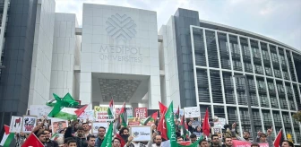 İstanbul Medipol Üniversitesi Öğrencileri Gazze Saldırısını Protesto Etti