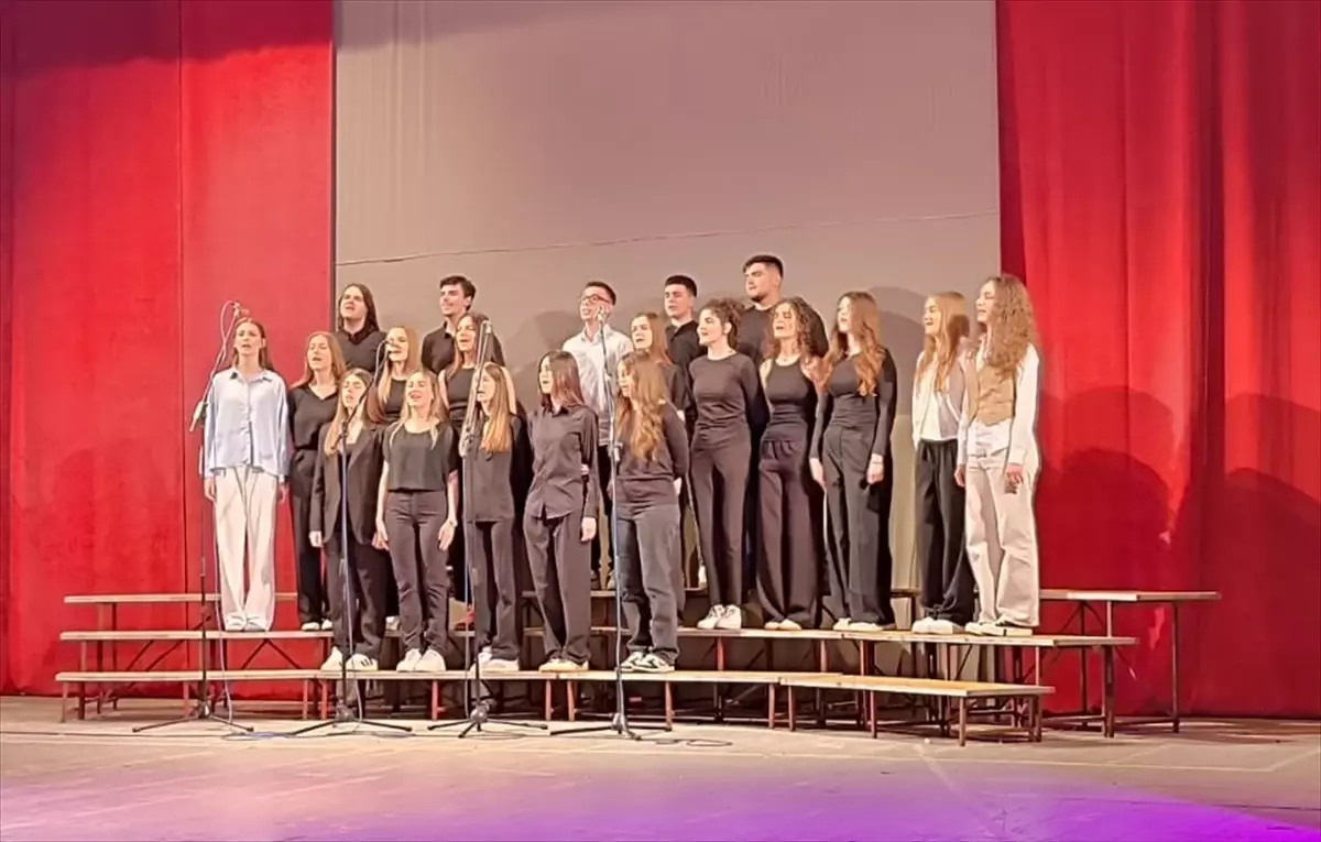 Novi Pazar'da Gençlik ve Kültür Günü Programı Düzenlendi
