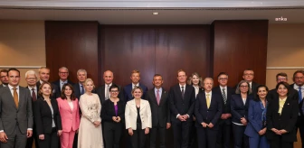 CHP Genel Başkanı Özgür Özel, Avrupa Birliği üyesi ülkelerin büyükelçileri ile buluştu