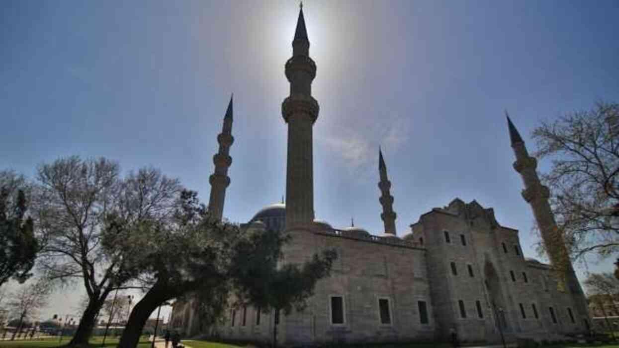 Süleymaniye Camii Mimar Sinan'ın hangi eseri? Süleymaniye Camii ne zaman yapıldı, özellikleri neler? Süleymaniye Camii hakkında bilgiler…