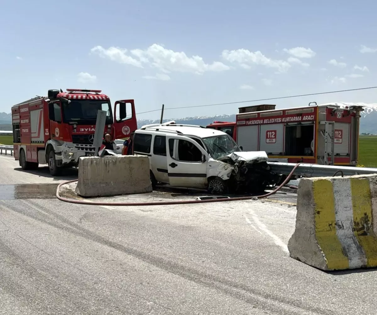 Hakkari'de meydana gelen trafik kazalarında 3 kişi yaralandı