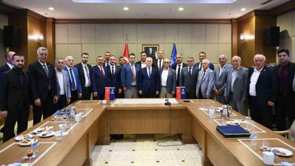 Bursa Büyükşehir Belediyesi, Trafik Sorunlarına Çözüm Bulmayı Hedefliyor Bursa Büyükşehir Belediyesi, Trafik Sorunlarına Çözüm Bulmayı Hedefliyor