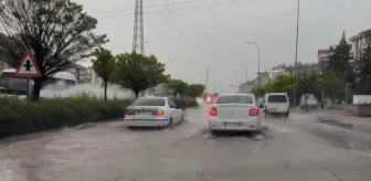 Konya'da Şiddetli Yağmur Sonrası Cadde ve Sokaklar Göle Döndü
