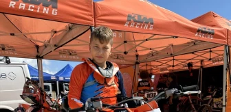 12 Yaşındaki Efe Okur Avrupa Motokros Şampiyonası'nda Yarışma Hakkı Kazandı