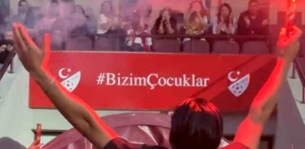 Elazığspor Şampiyonluk Kutlamalarında Filistin ve Doğu Türkistan'a Destek Verdi