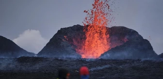 İzlanda'da bu yıl 4. yanardağ patlaması